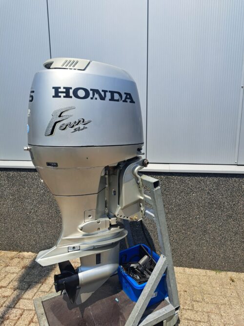 Honda F75 Langstaart