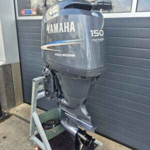 Yamaha F150 Langstaart