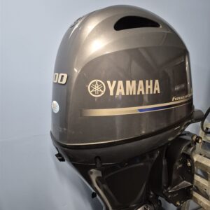Yamaha F100 Langstaart